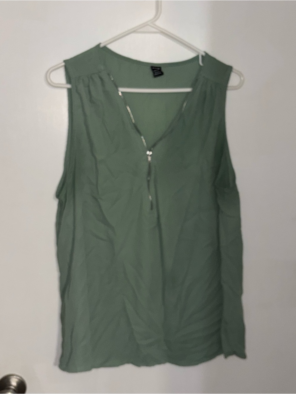 SHEIN Sage Green Sleeveless Zip-Front Camisole